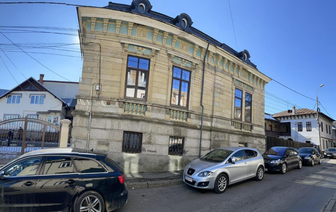Hotel Casa Continentelor Cimpulung Exteriér fotografie